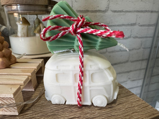 Vela Furgoneta Navideña con Árbol -Edición Limitada